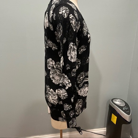 Prabal Gurung Meet The Parents Black & White Floral Print V Neck Button Cardigan - Picture 4 of 8